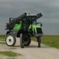 Опрыскиватель самоходный Laser 4240